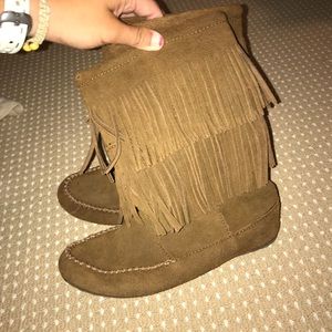 “Indian” moccasin boot
